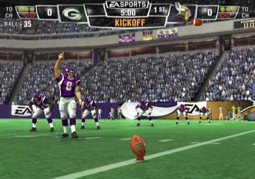 Madden NFL 12 screen shot game playing